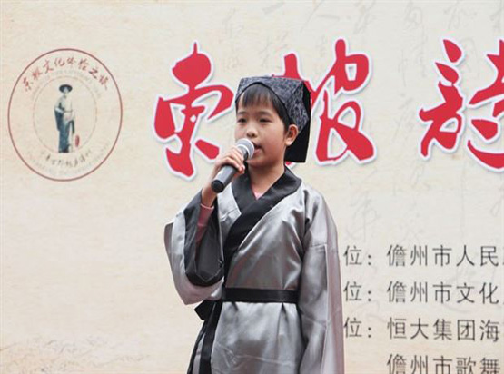 图2、参加比赛的小选手.jpg
